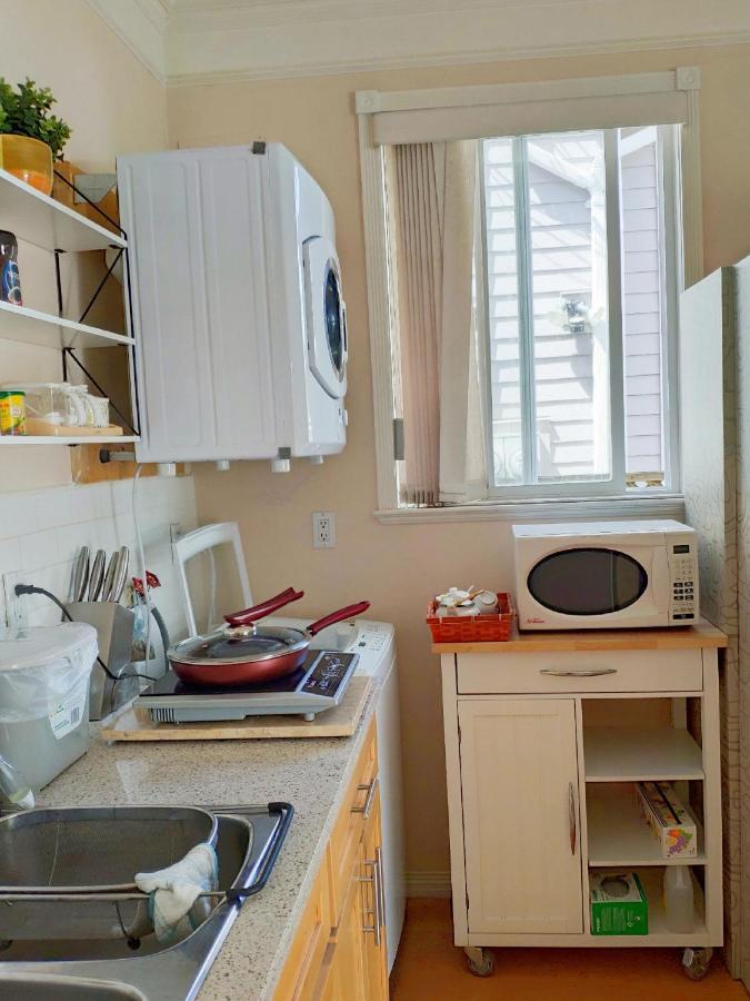 Helen'S House / Close To Skytrain And Airport Vancouver Exteriör bild